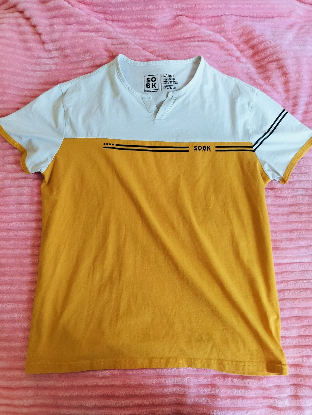 EUC Vintage SOBK Short Sleeve Yellow and White Lightweight Colorblock Tee Large